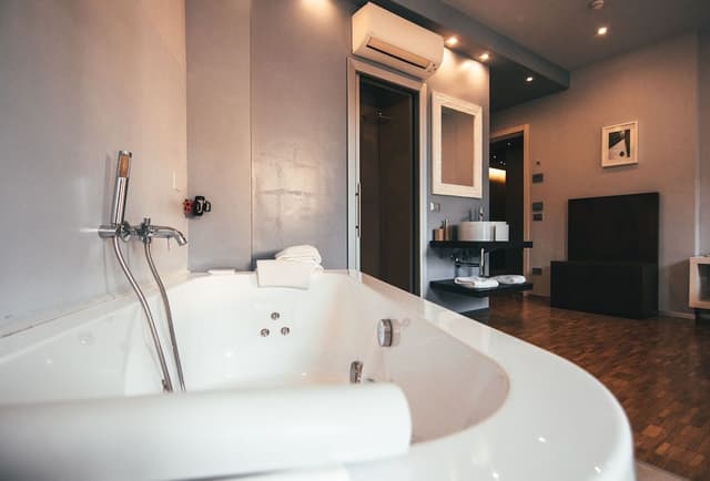 Superior Double Room, Jetted Tub
