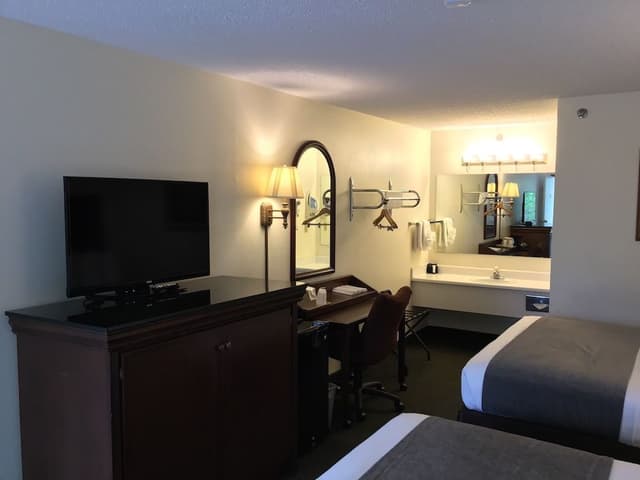 Classic Room, 2 Queen Beds
