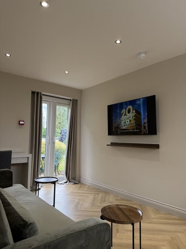 Superior Double Room, Ensuite, Garden View (Lounge & private garden)