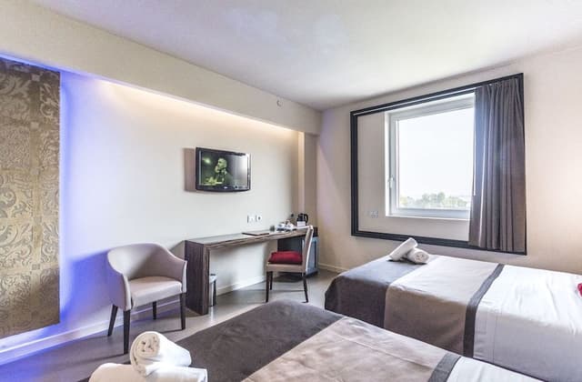 Family Room Executive, Venice View