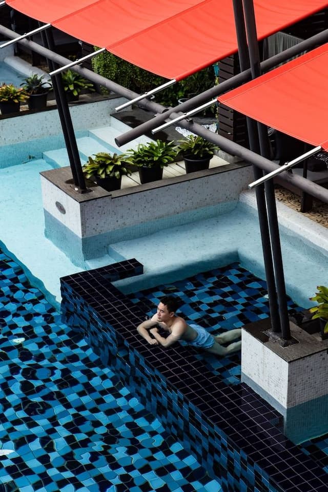 Deluxe Room, Pool Access