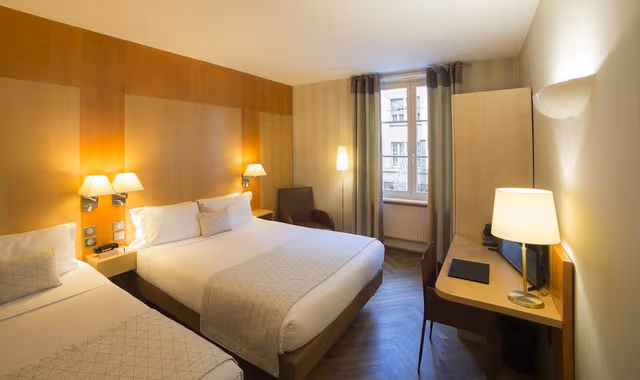 Triple Room
