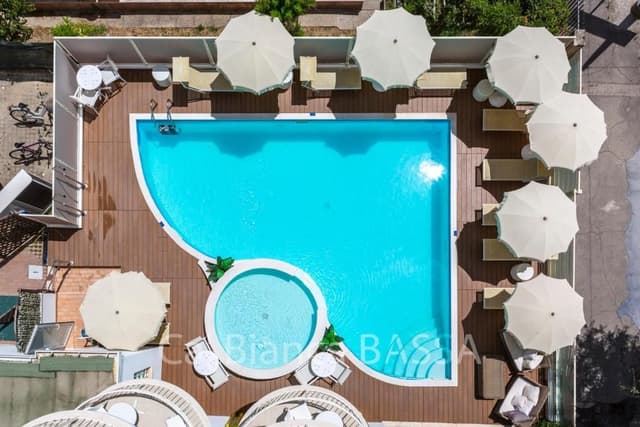 Double or Twin Room with Sea View