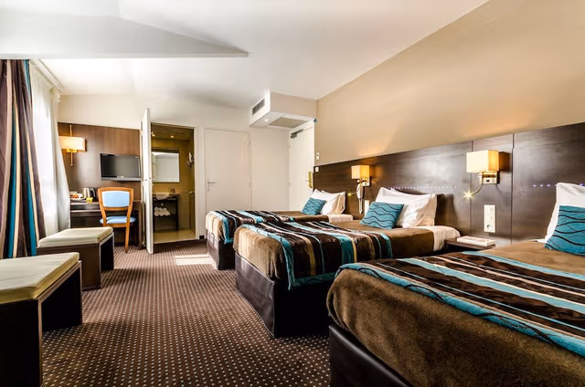 Triple Room