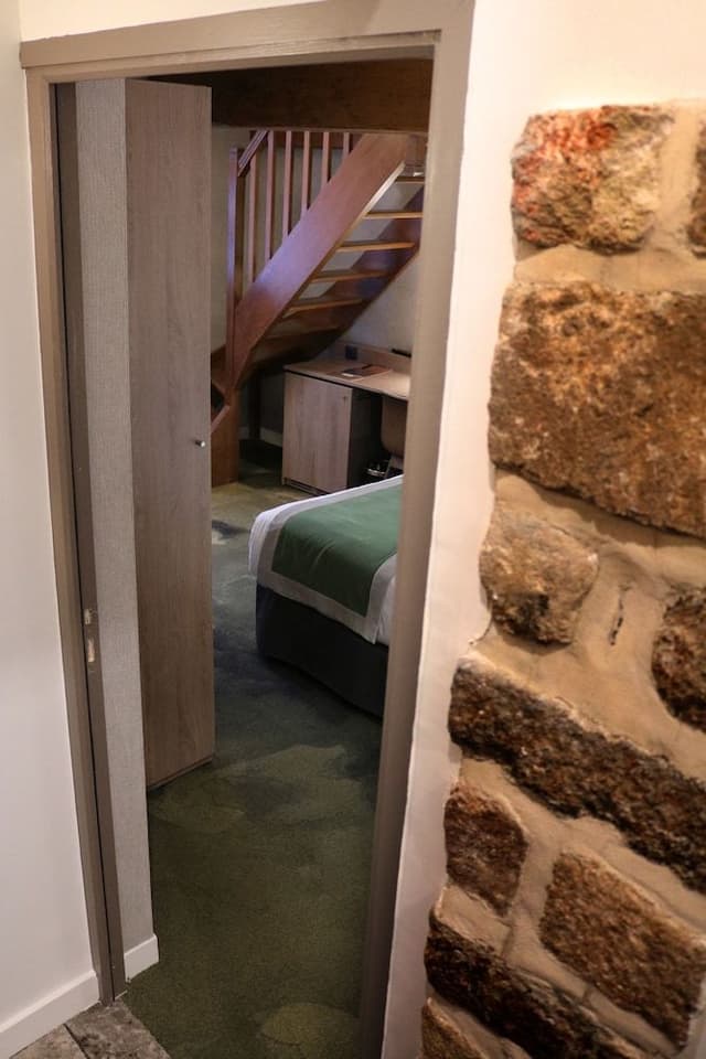 Triple Room (Mouton Blanc)