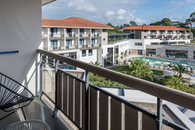 Chambre Double Exclusive, balcon, vue piscine
