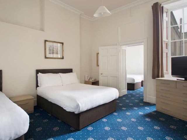 Family Room, Ensuite