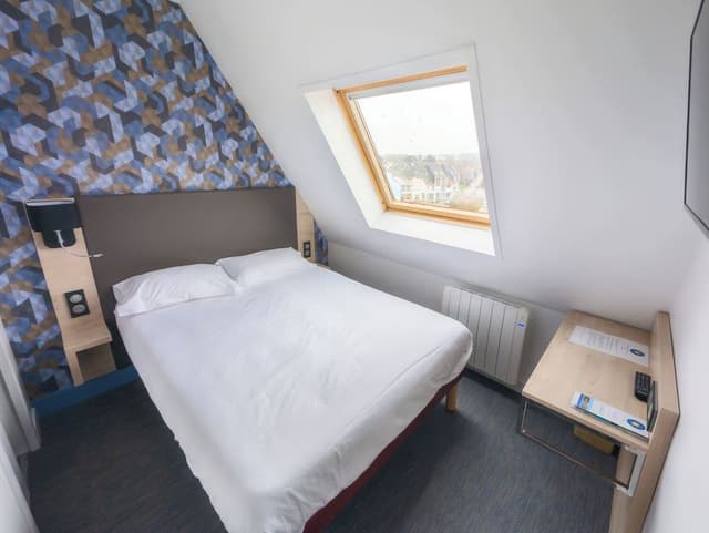 Comfort Double Room, City View