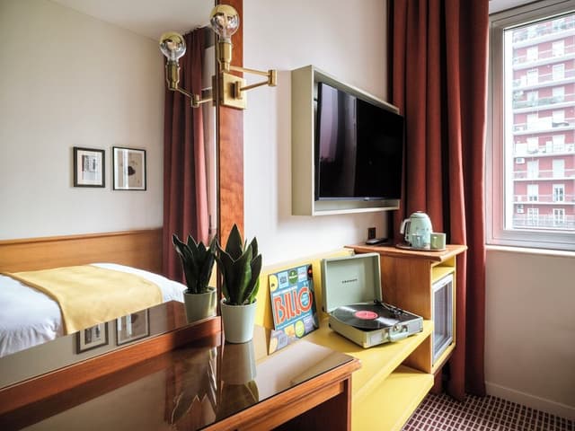 Single Room