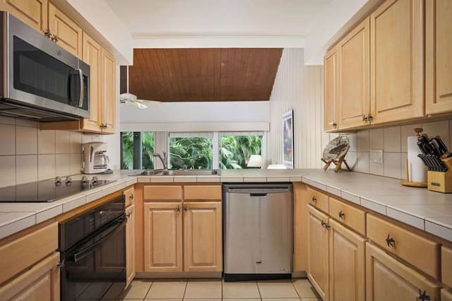 Suite, 1 Bedroom, Garden View