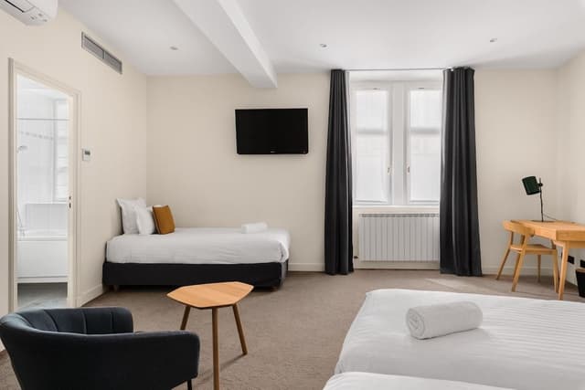 Triple Room