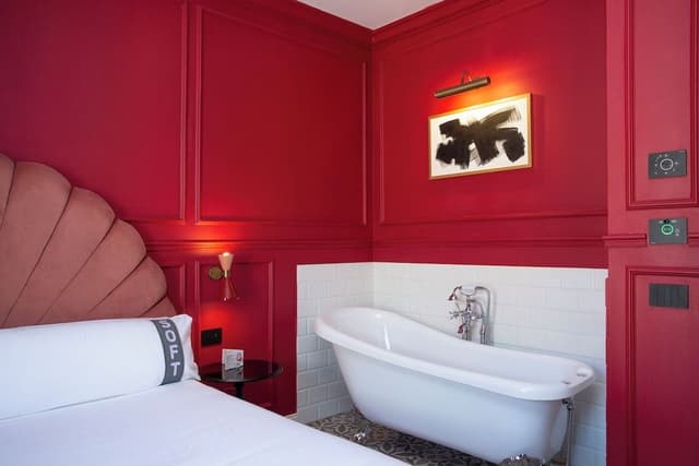 Deluxe Double or Twin Room, City View