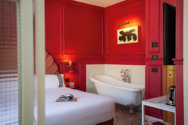 Deluxe Double or Twin Room, City View
