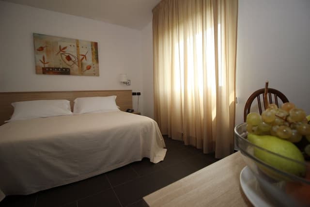 Standard Triple Room, Garden View