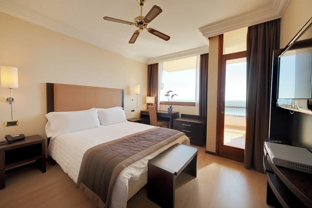 Junior Suite, Balcony, Sea View (Glam)