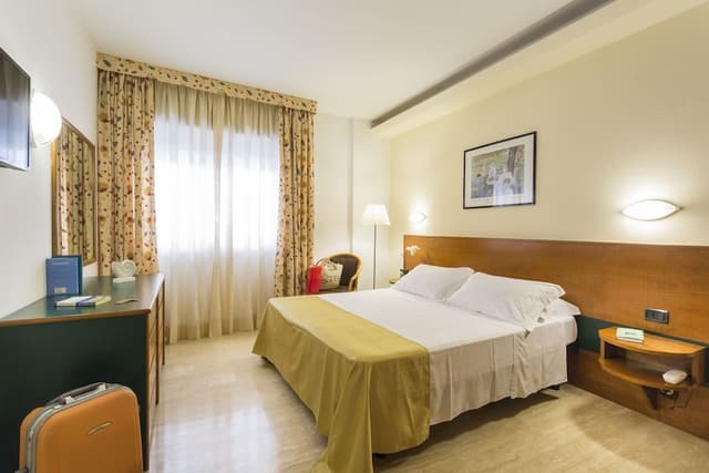 Economy Room