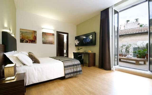 Triple Room