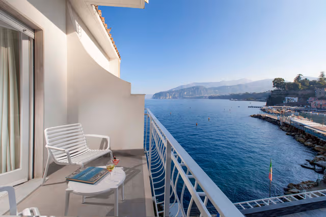 GRECALE - Double Room with Balcony and Side Sea View