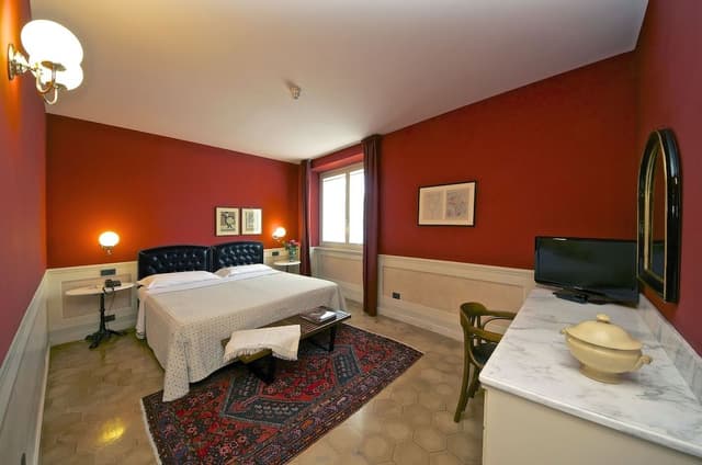 Comfort Double or Twin Room