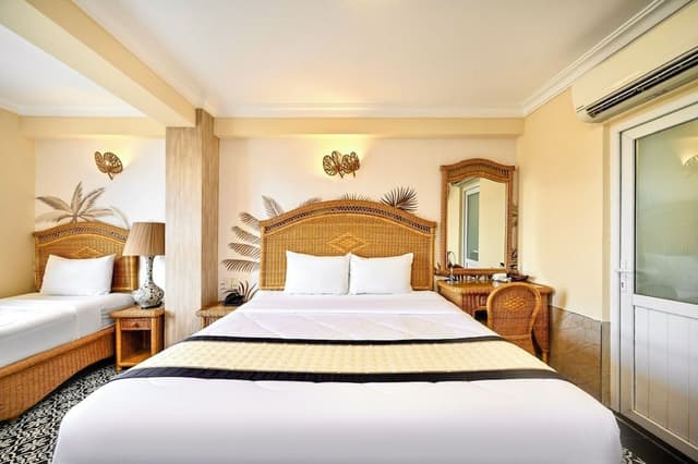 Executive Triple Room