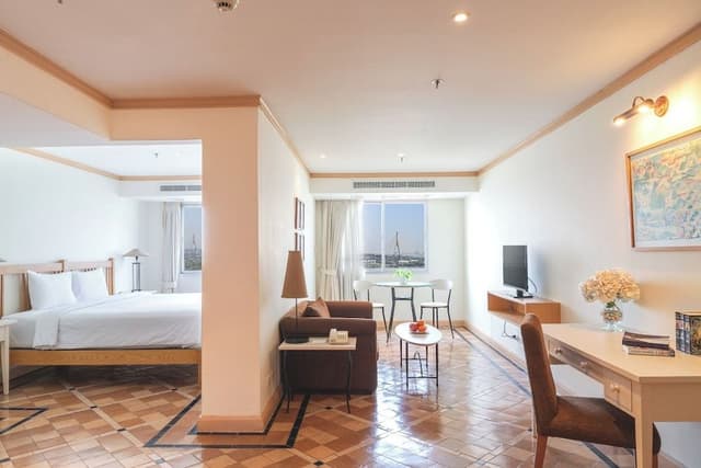 Deluxe Studio, River View