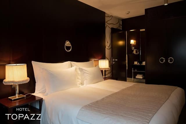 Deluxe Room at Topazz
