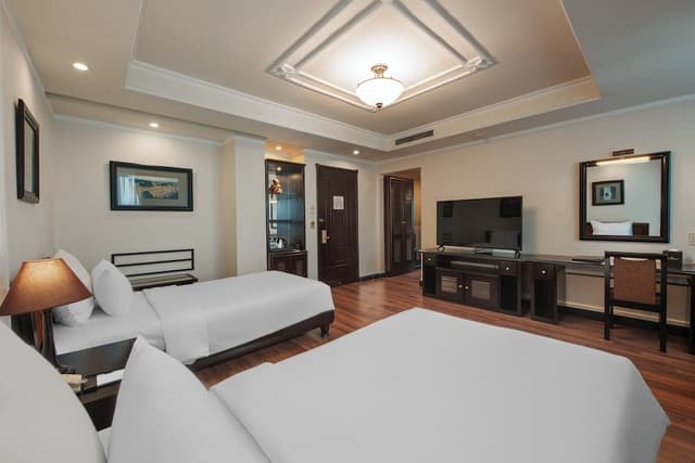 Family Suite (French Wing)
