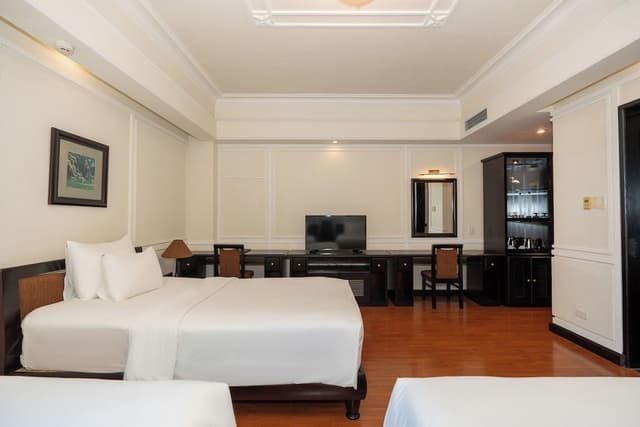 Deluxe Triple Room (French Wing)