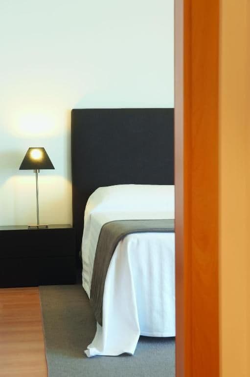 Two-Bedroom Family Apartment (Apartamento T2)