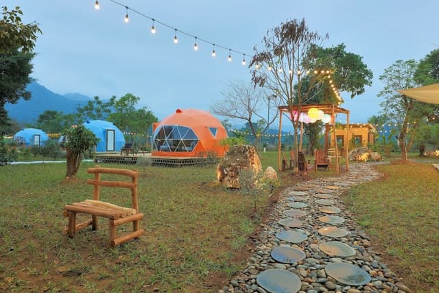Deluxe Tent
