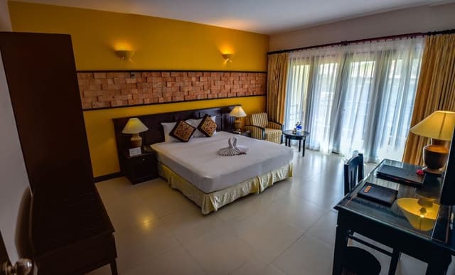 Executive Suite