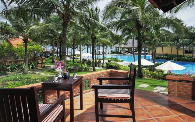 Bungalow Garden/Pool view