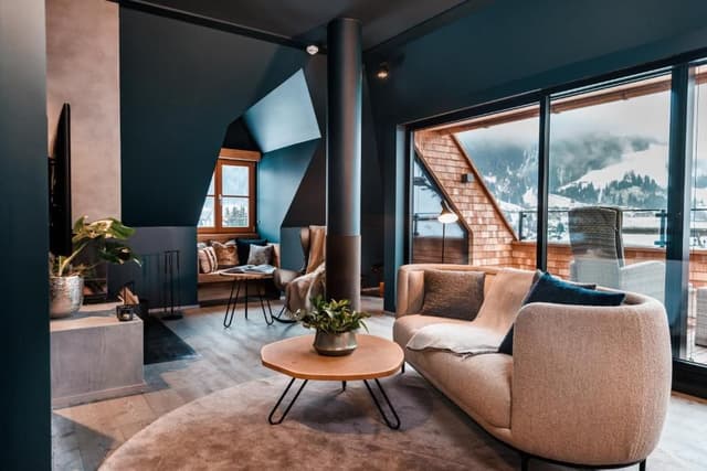 Suite with Mountain View and Balcony