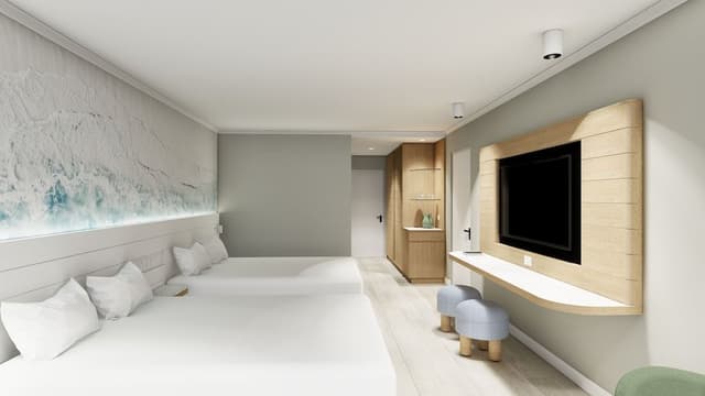 Coastal Queen Room, Includes Entry to 4 Theme Parks