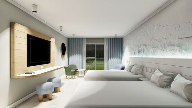 Coastal Queen Room, Includes Entry to 4 Theme Parks