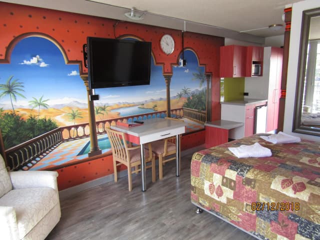 Queen Room