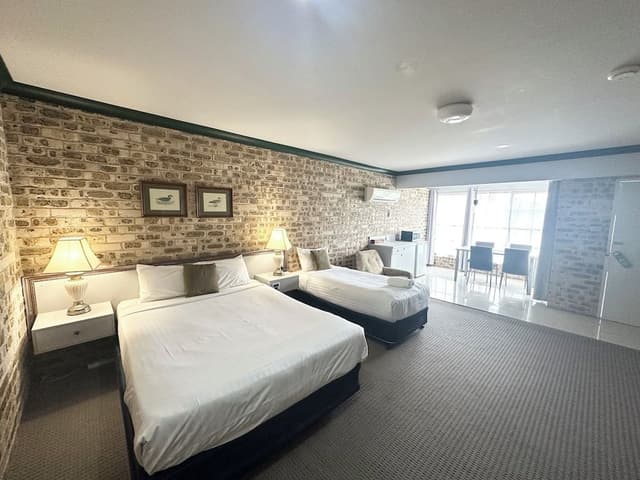 Standard 2 Bedroom Family Room