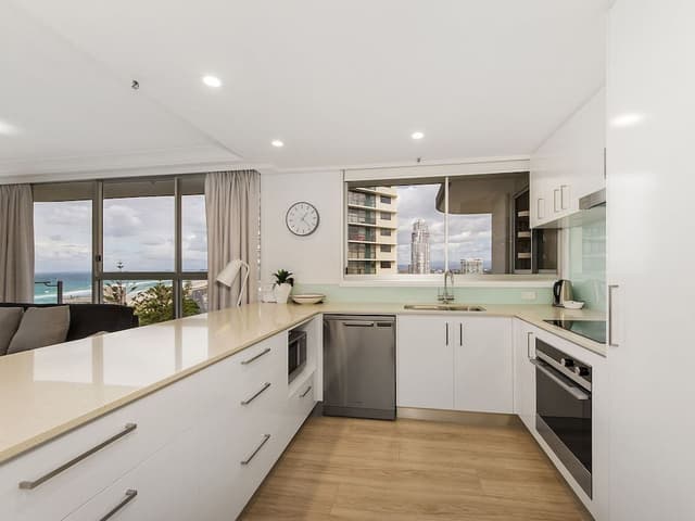 2 Bdrm Superior Beachfront Apt