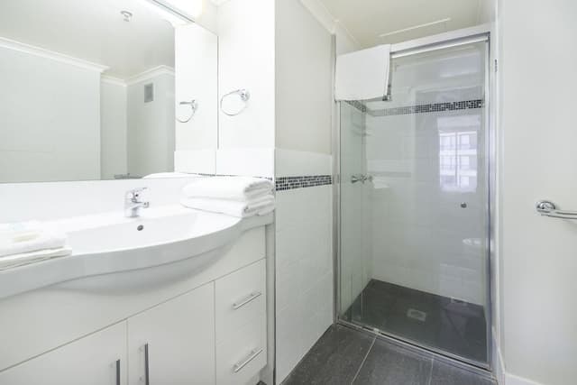 2 Bdrm Standard Beachfront Apt