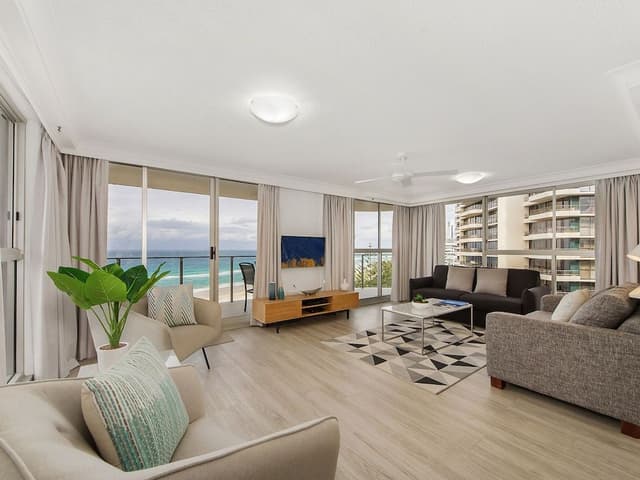 2 Bdrm Superior Beachfront Apt