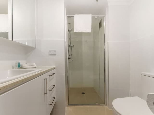 2 Bdrm Standard Beachfront Apt