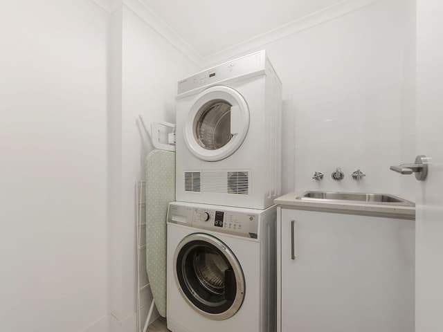 2 Bdrm Superior Beachfront Apt