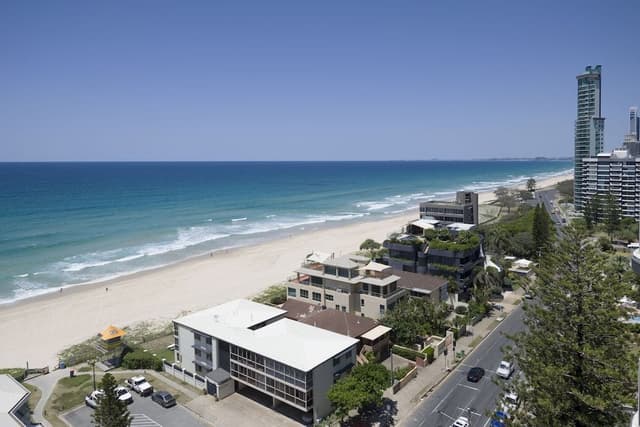 2 Bdrm Superior Beachfront Apt