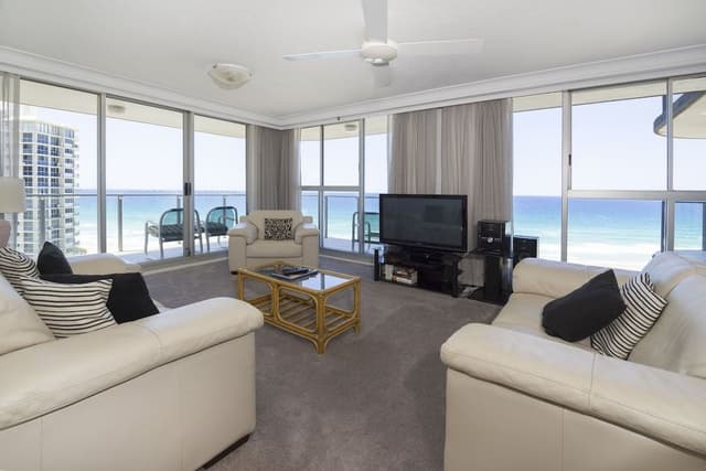 2 Bdrm Standard Beachfront Apt