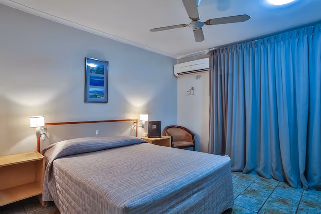 Standard Queen Room