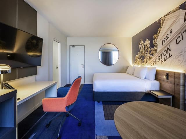 Deluxe Suite, 1 King Bed