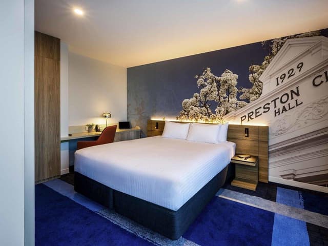 Deluxe Suite, 1 King Bed