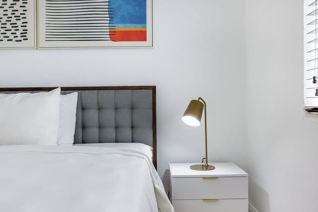 Deluxe Room, 1 Queen Bed, Private Bathroom (Self check-in)