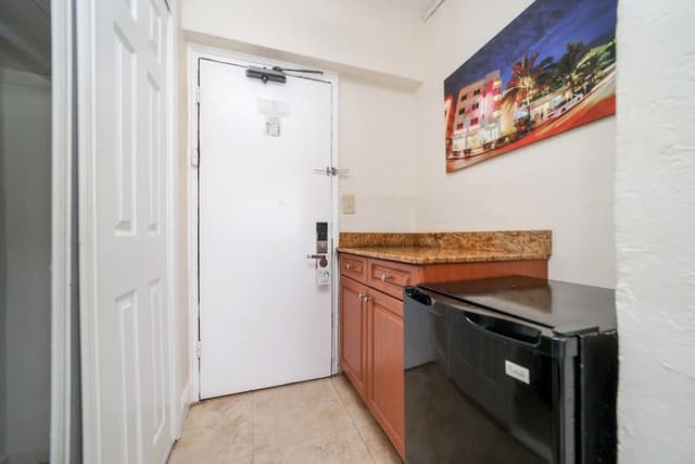 Standard Double Room, 2 Double Beds, Private Bathroom (Self check-in)