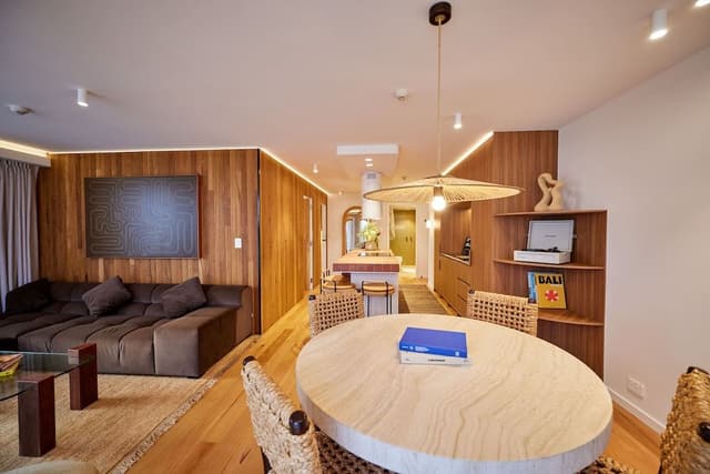 2 Bedroom Ocean View Luxury Apartment